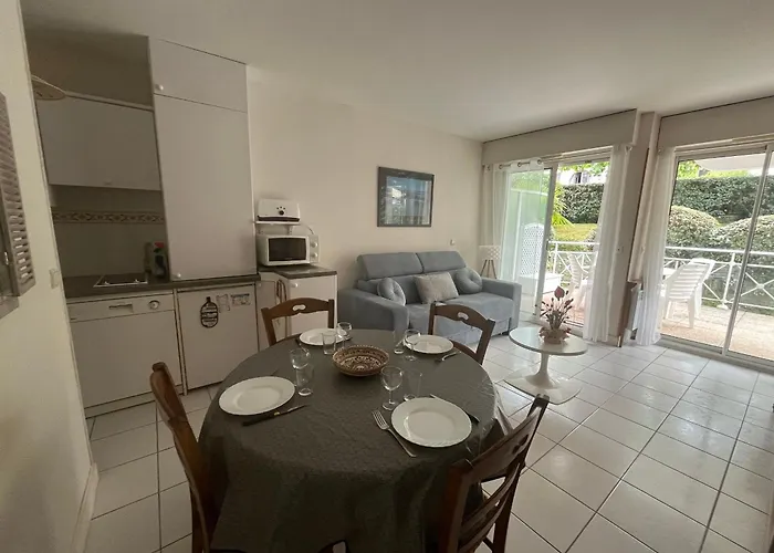 T2 Avec Terrasse Et Accès Direct à - Fr-1-374-228 Appartement
